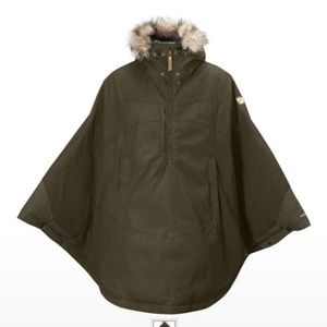 Medium Fjallraven Luhkka in Olive Green- like new